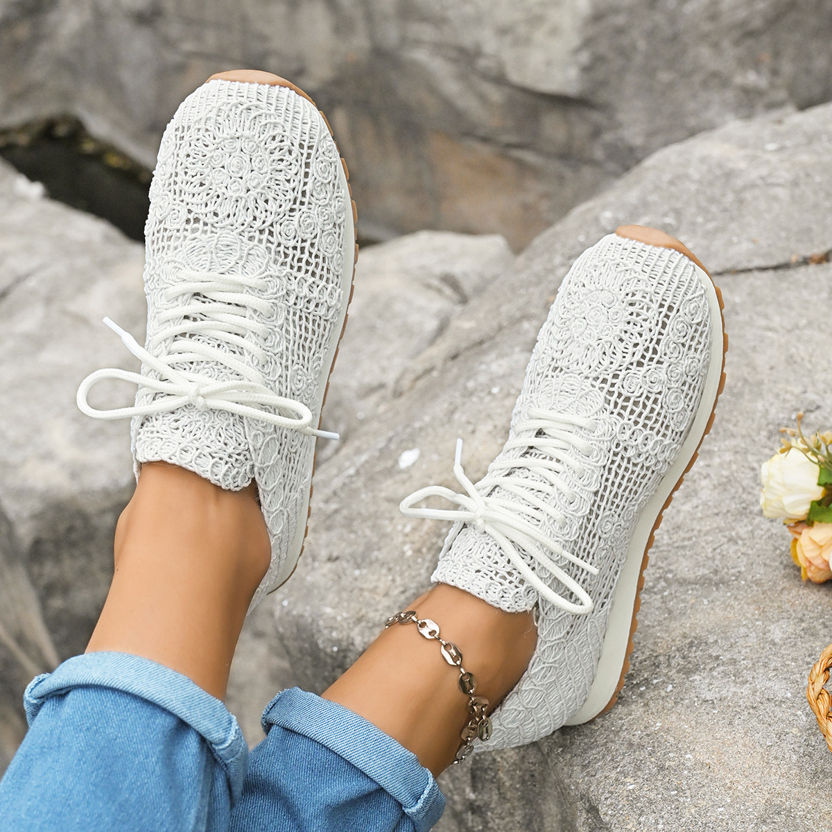 Round Toe Lace Up Sneakers