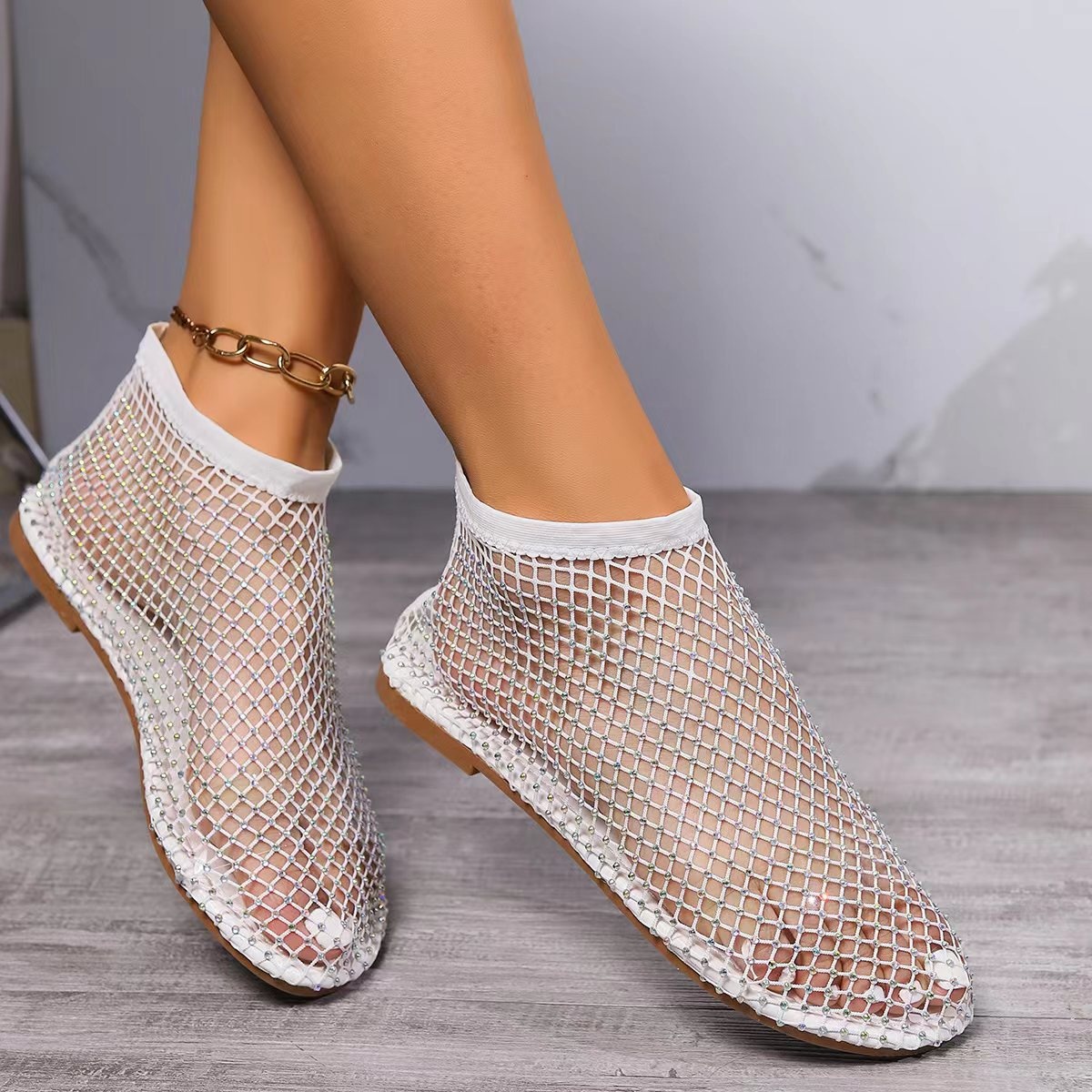 Round Toe Hollow Out Slip-Ons