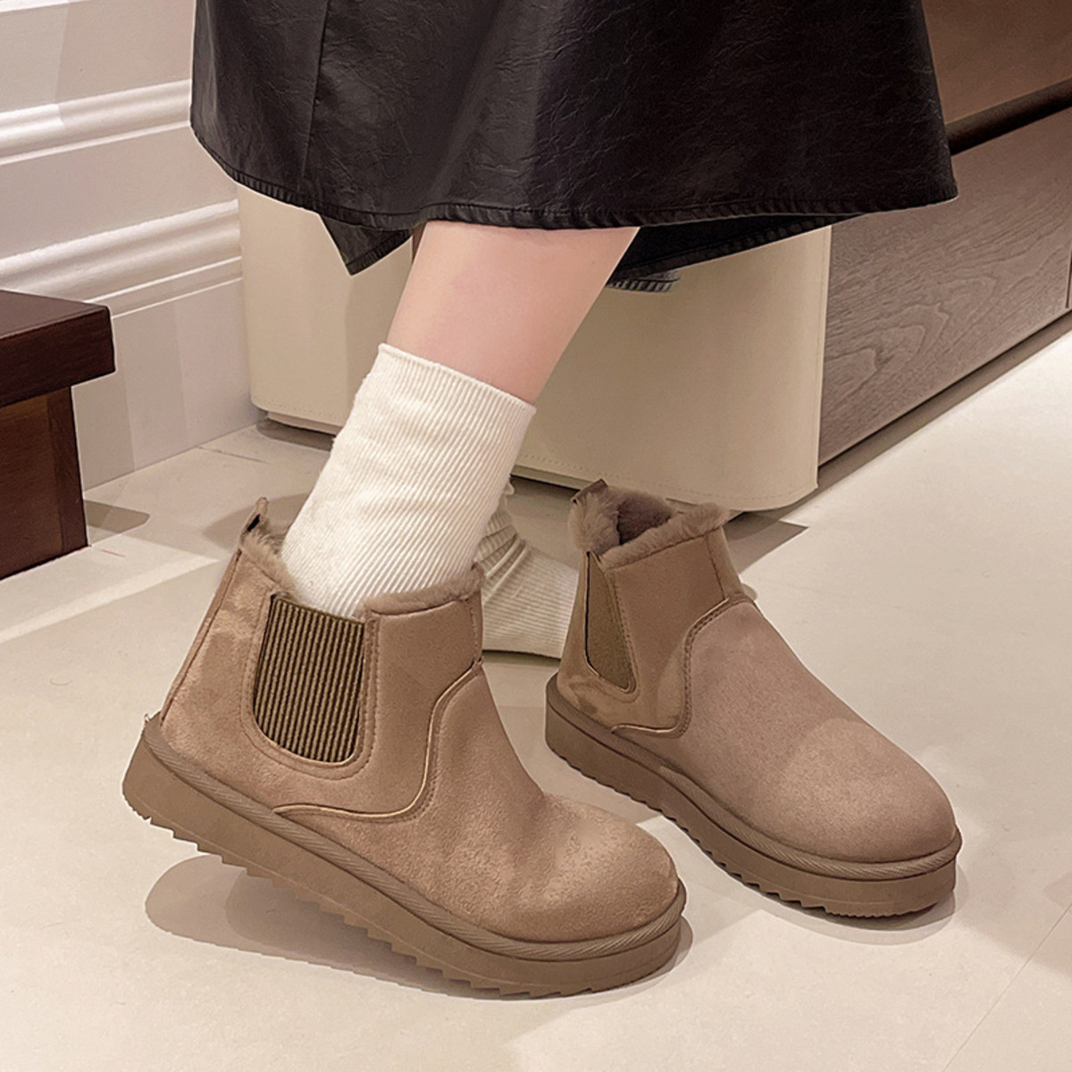 Round Toe Platform Boots