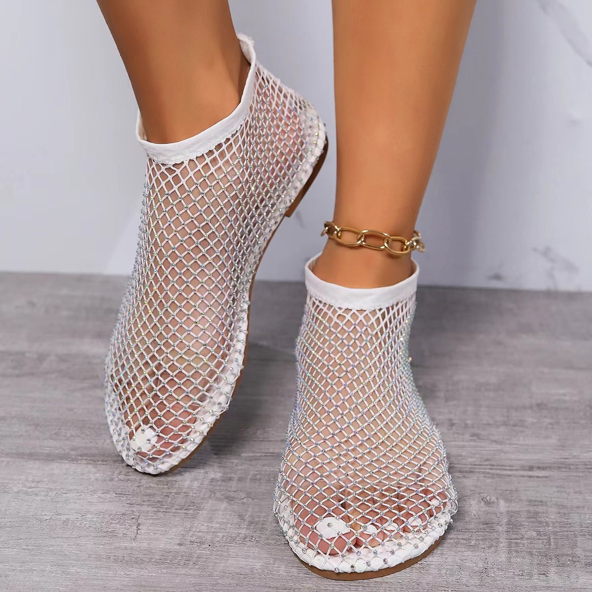 Round Toe Hollow Out Slip-Ons