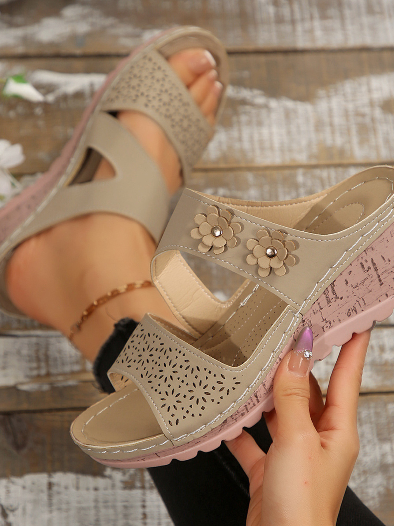 Hollow Out Comfort Wedge Sandals