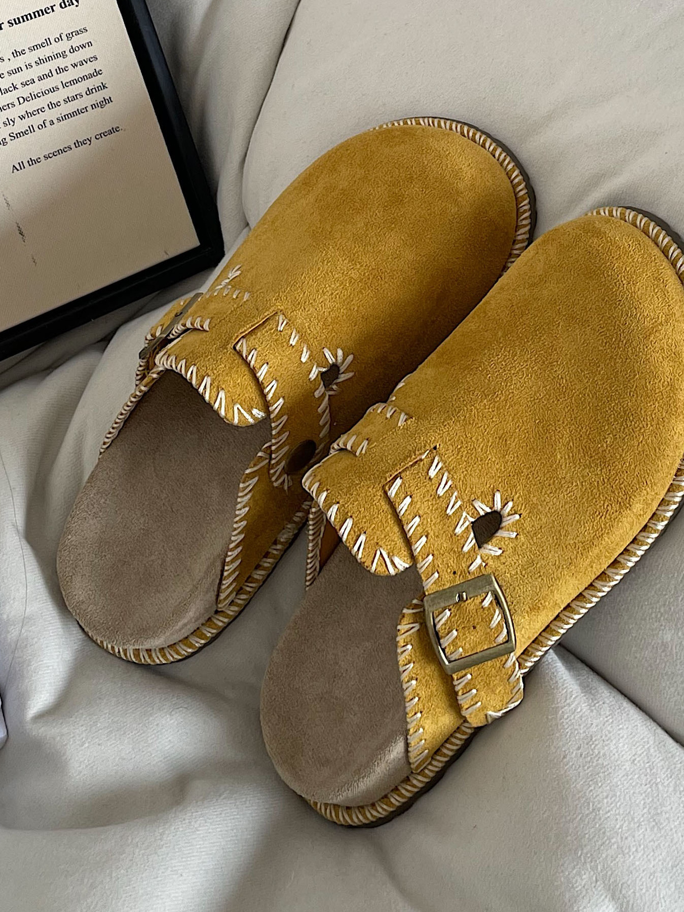 Round Toe Flats Slip-Ons