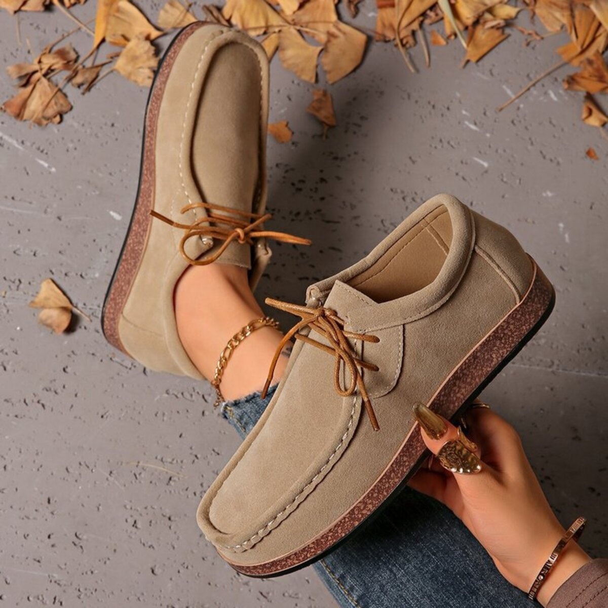 Round Toe Lace Up Loafers