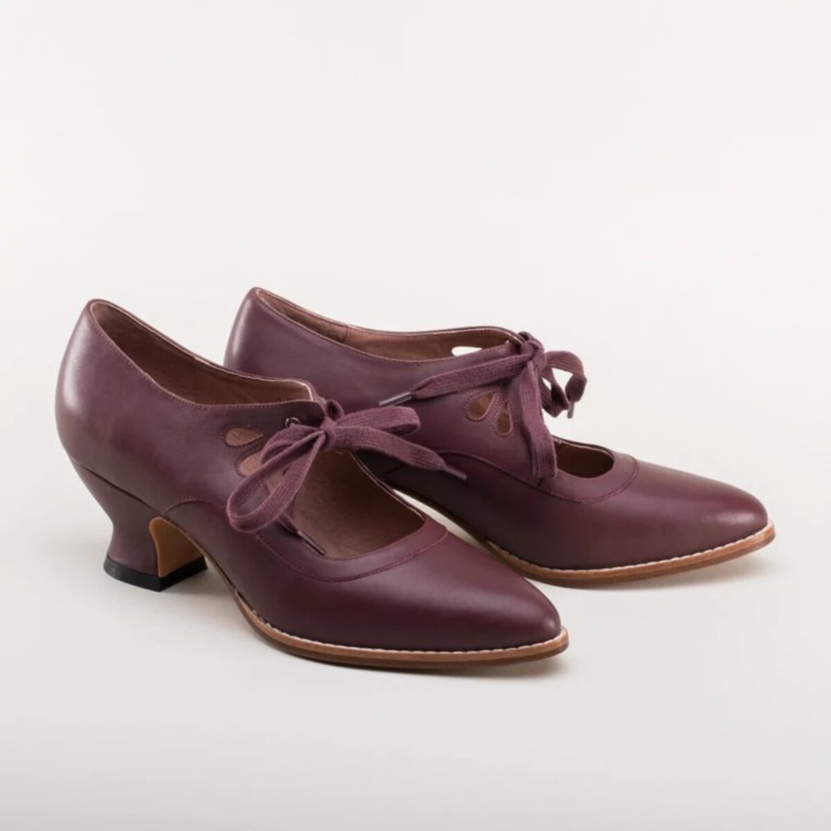 Point Toe Block Heel Shoes