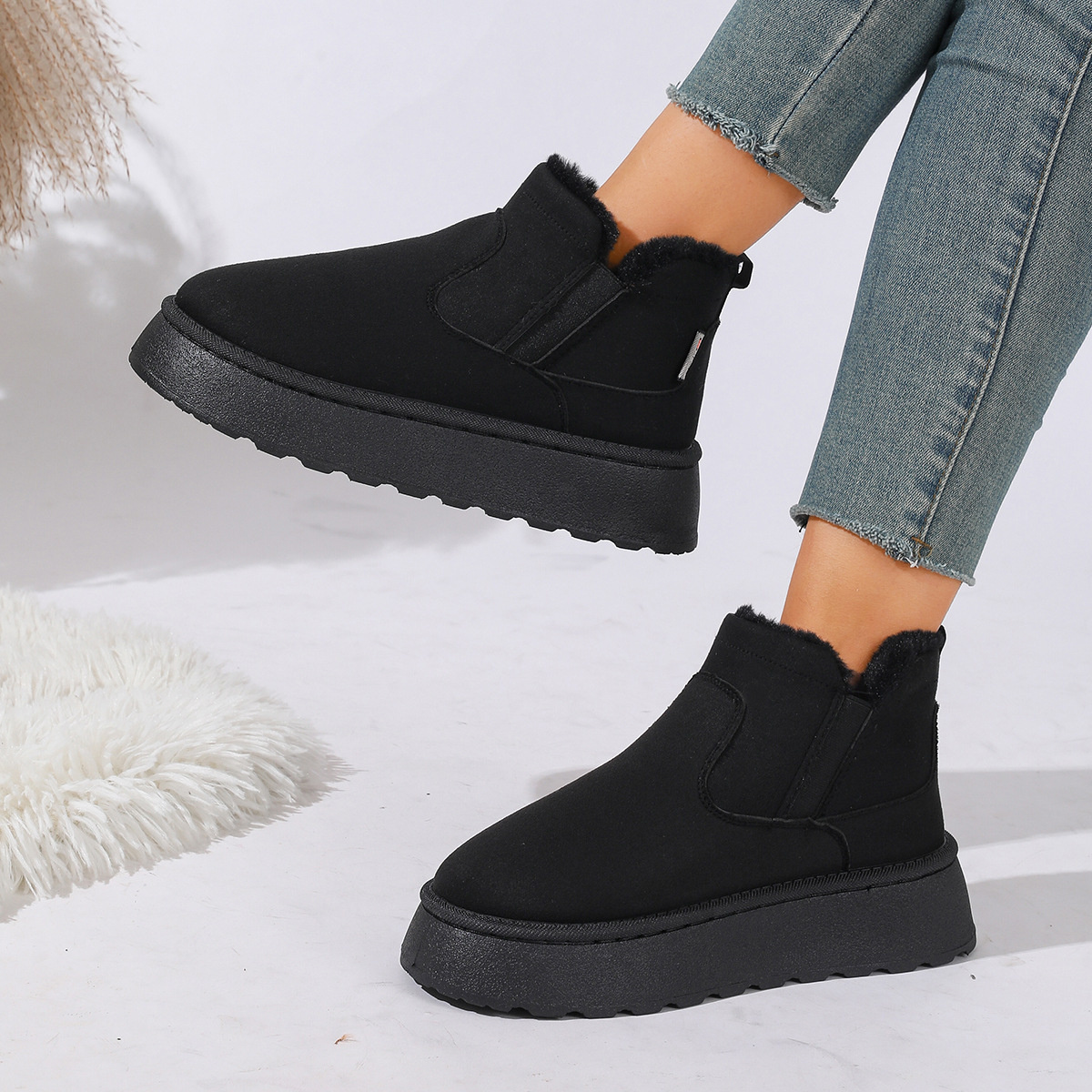 Round Toe Platform Boots