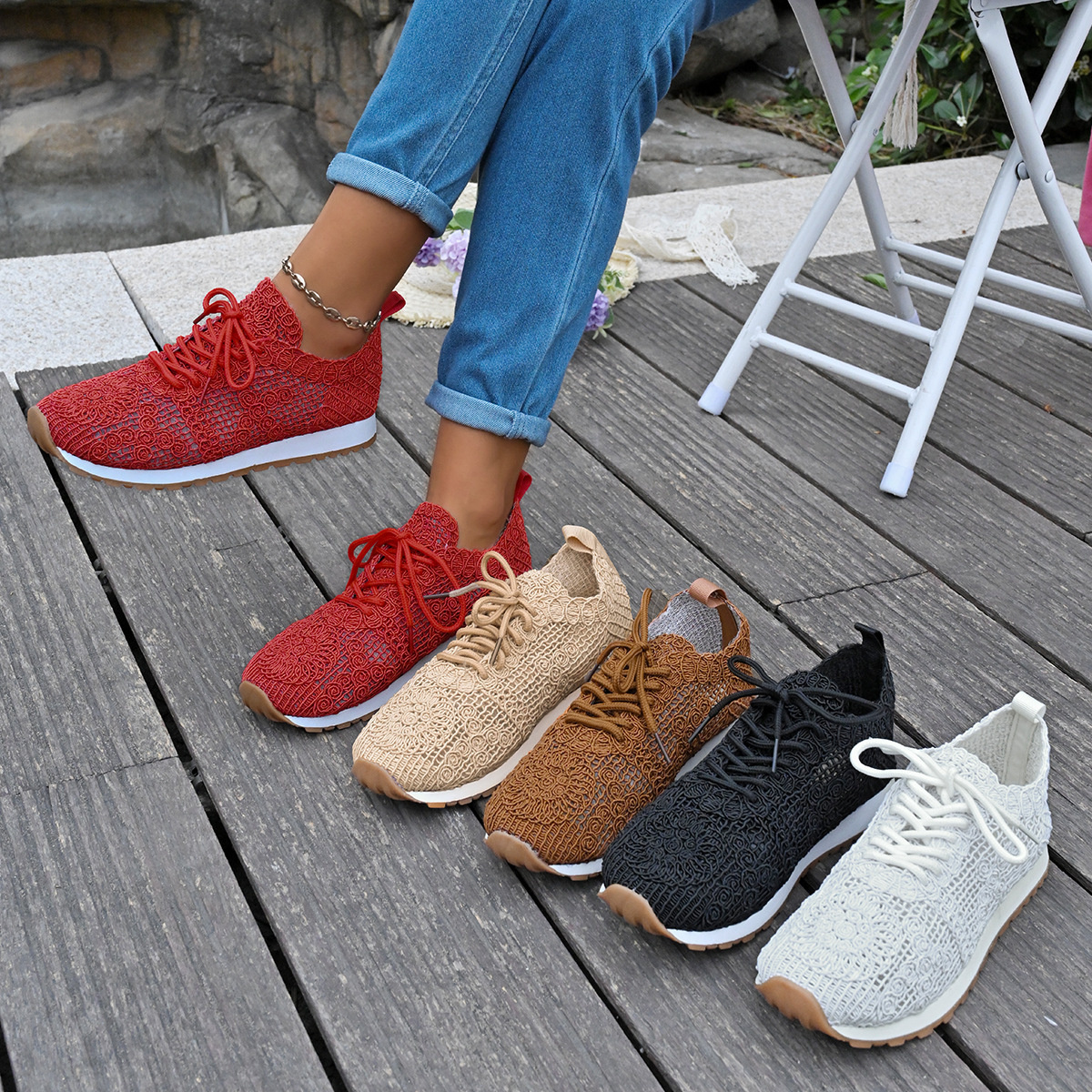 Round Toe Lace Up Sneakers