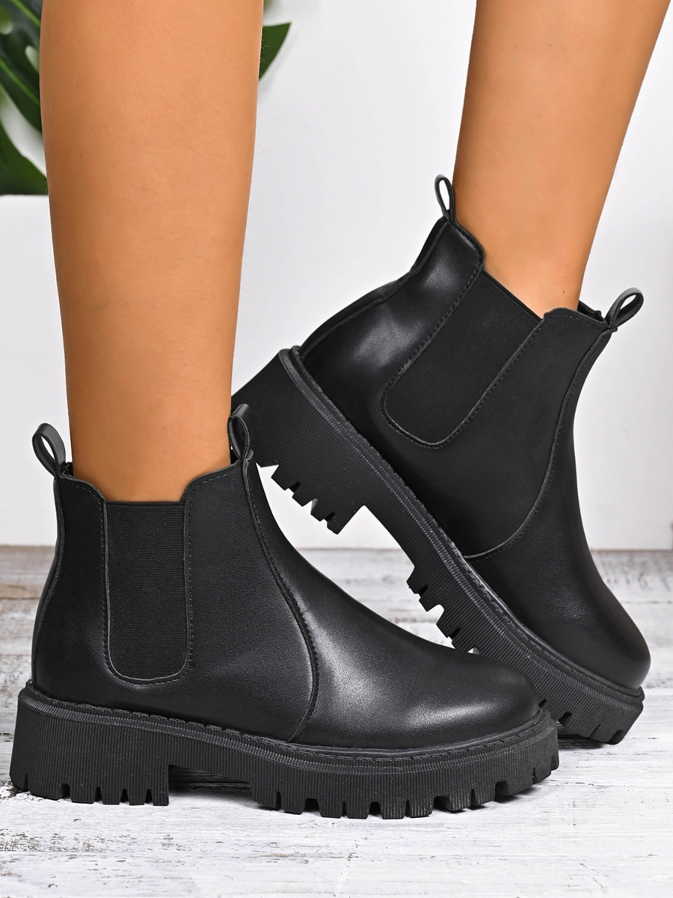 Round Toe Platform Boots