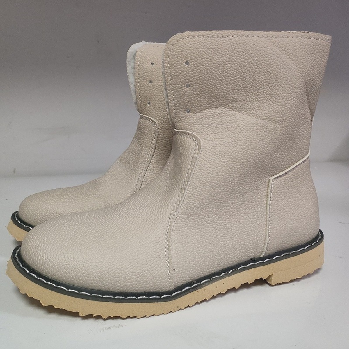 Round Toe Flats Boots