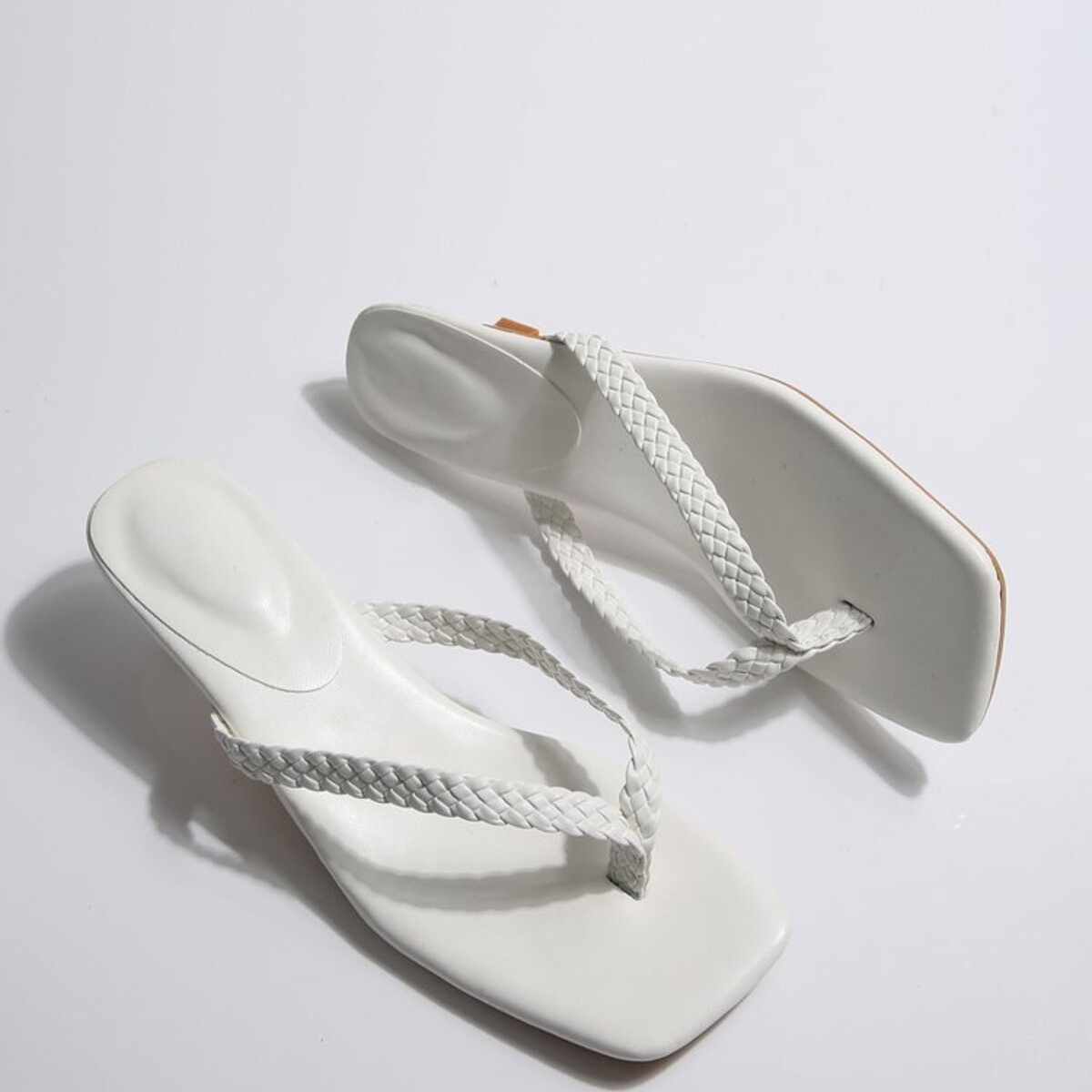 Toe Post Kitten Heels Sandals