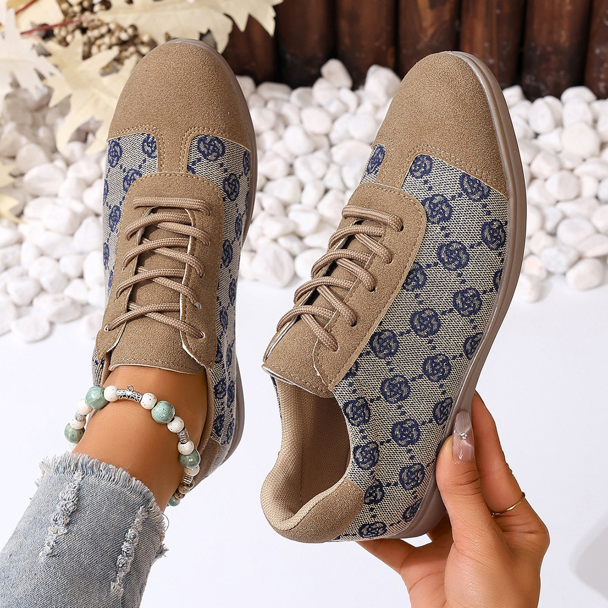 Round Toe Lace Up Sneakers