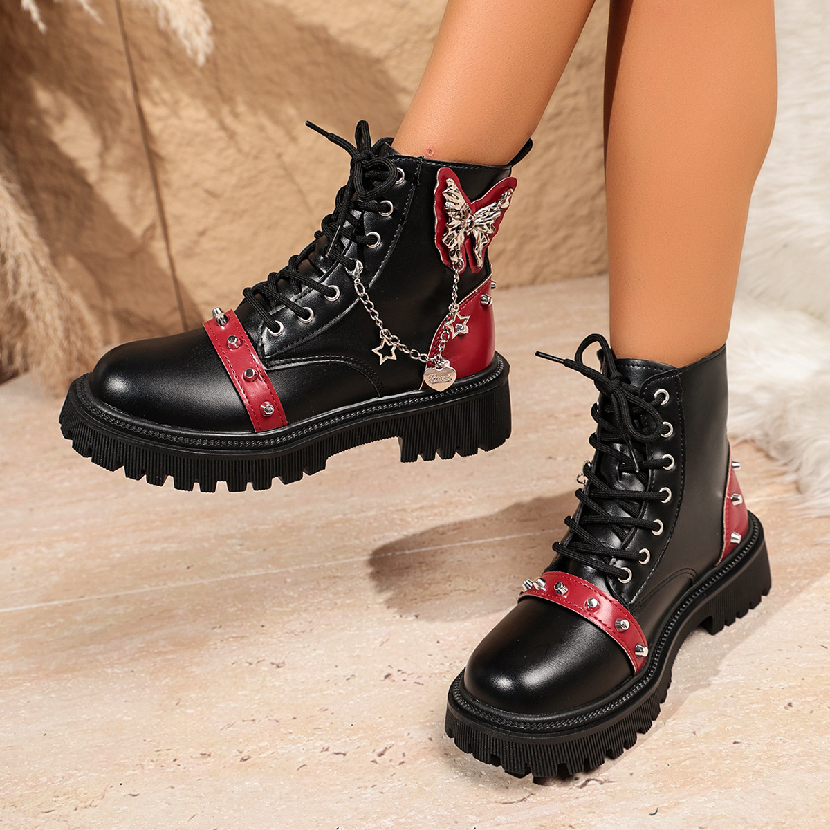Round Toe Lace Up Boots