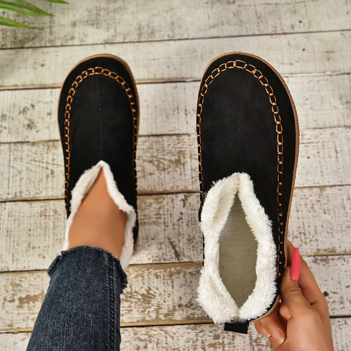 Round Toe Plush Lined Shoes