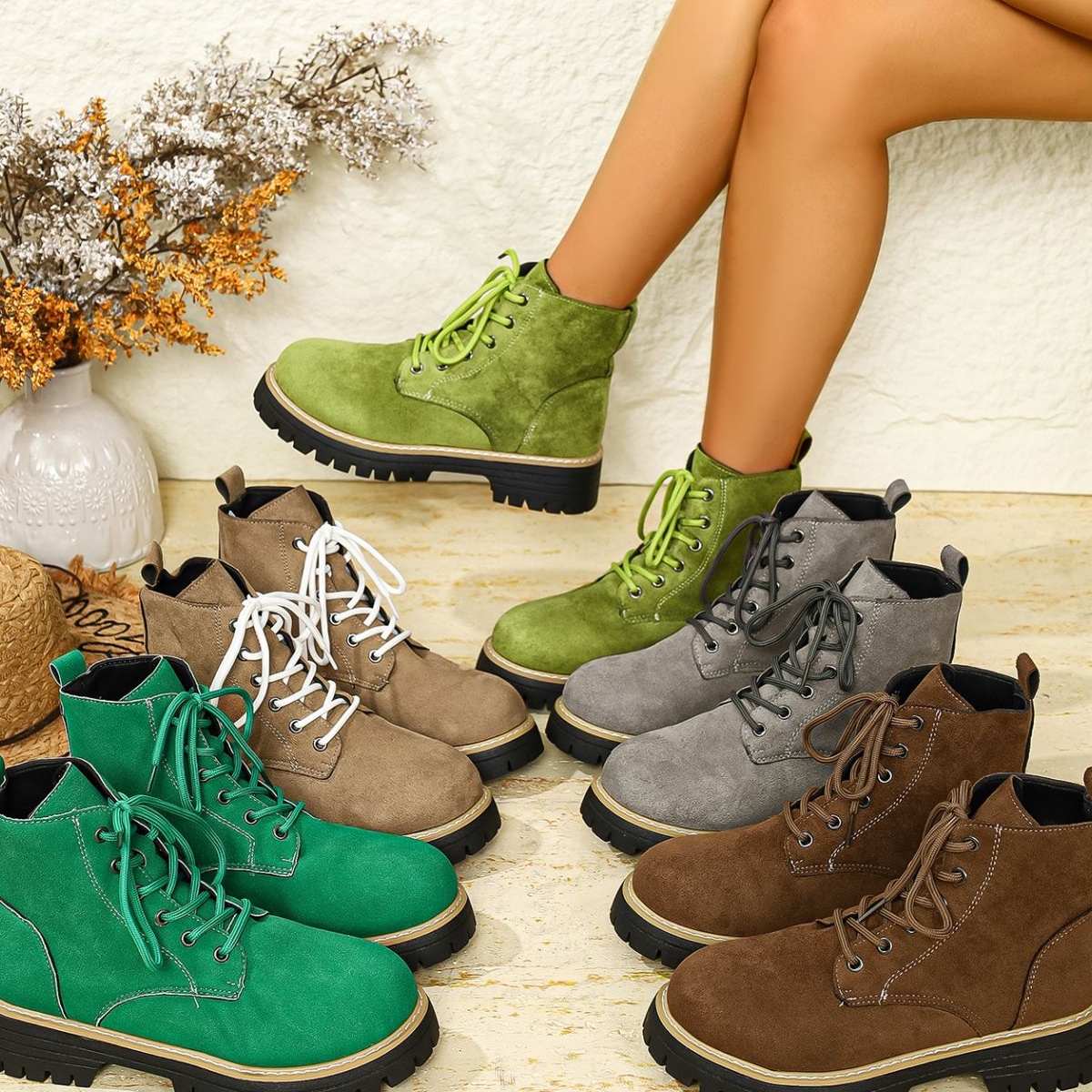 Round Toe Lace Up Boots