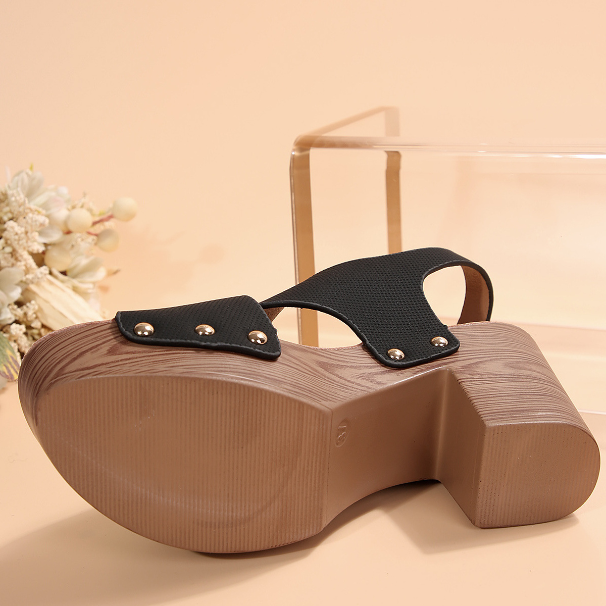 Crisscross Block Heels Sandals