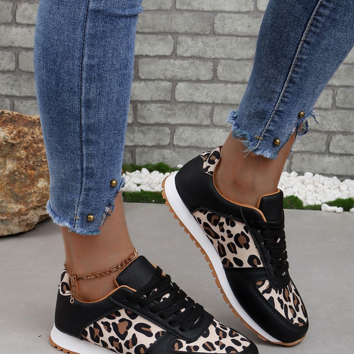 Leopard Print Casual Sneakers