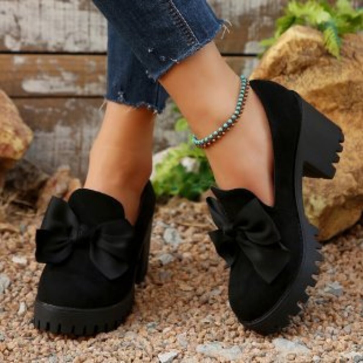 Round Toe Block Heels Pumps