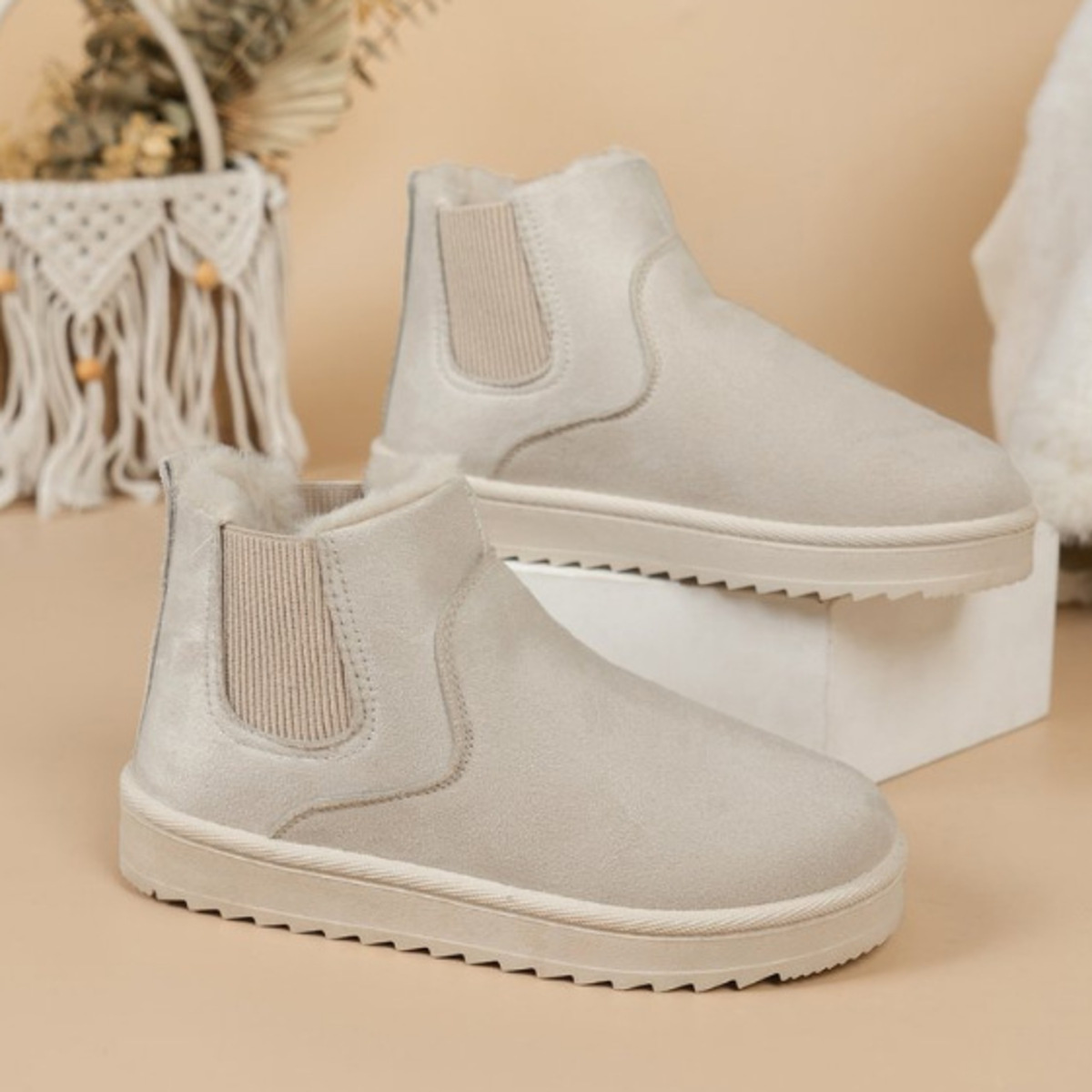 Round Toe Platform Boots