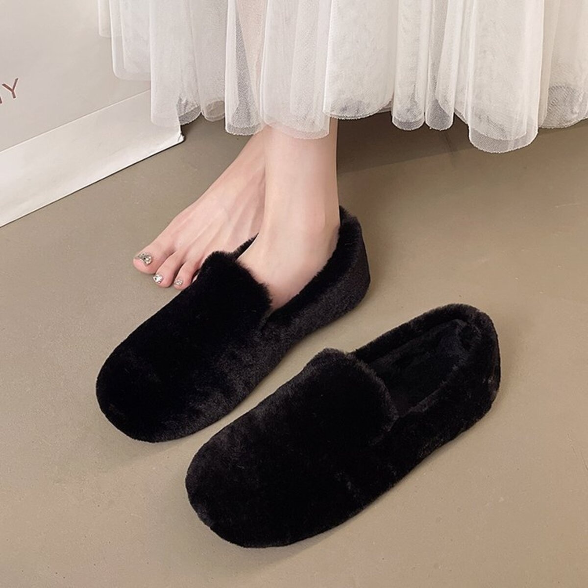 Fluffy Round Toe Slip-Ons
