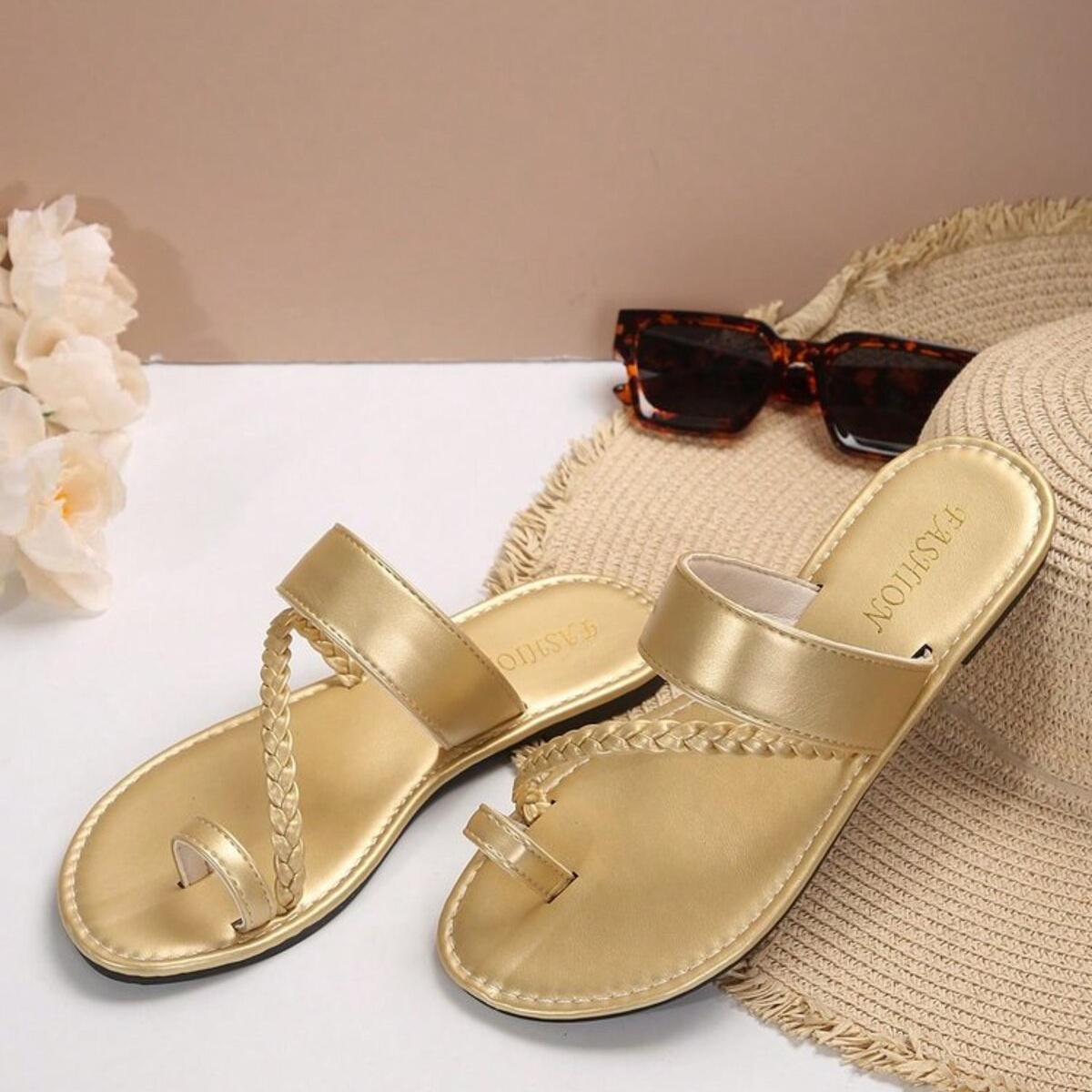 Toe Loop Flats Sandals