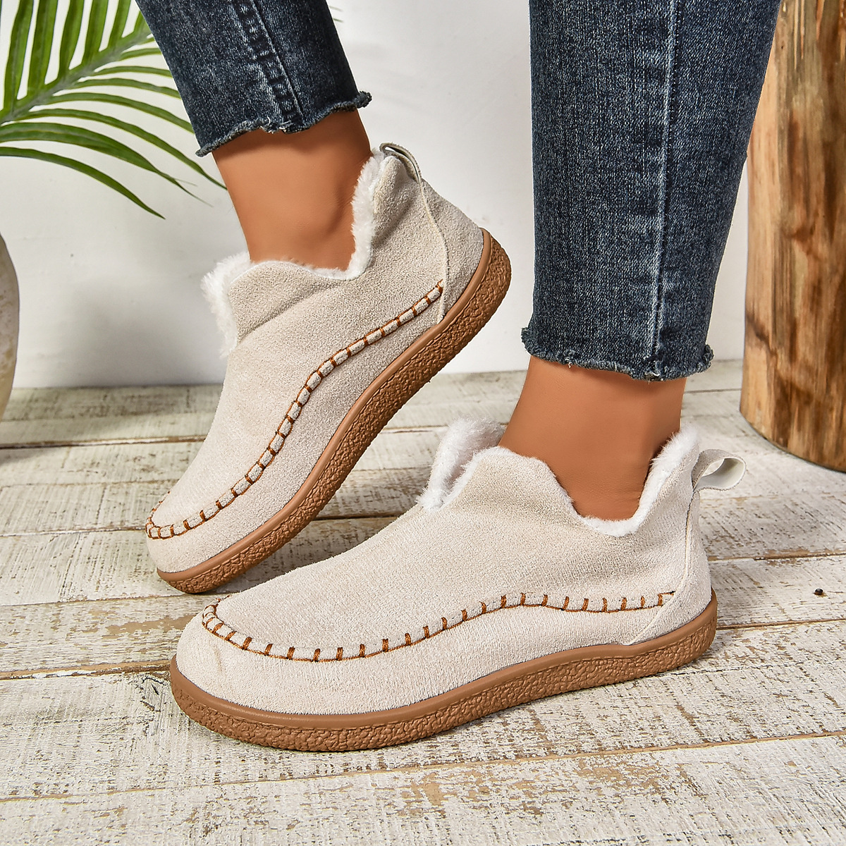 Round Toe Plush Lined Shoes