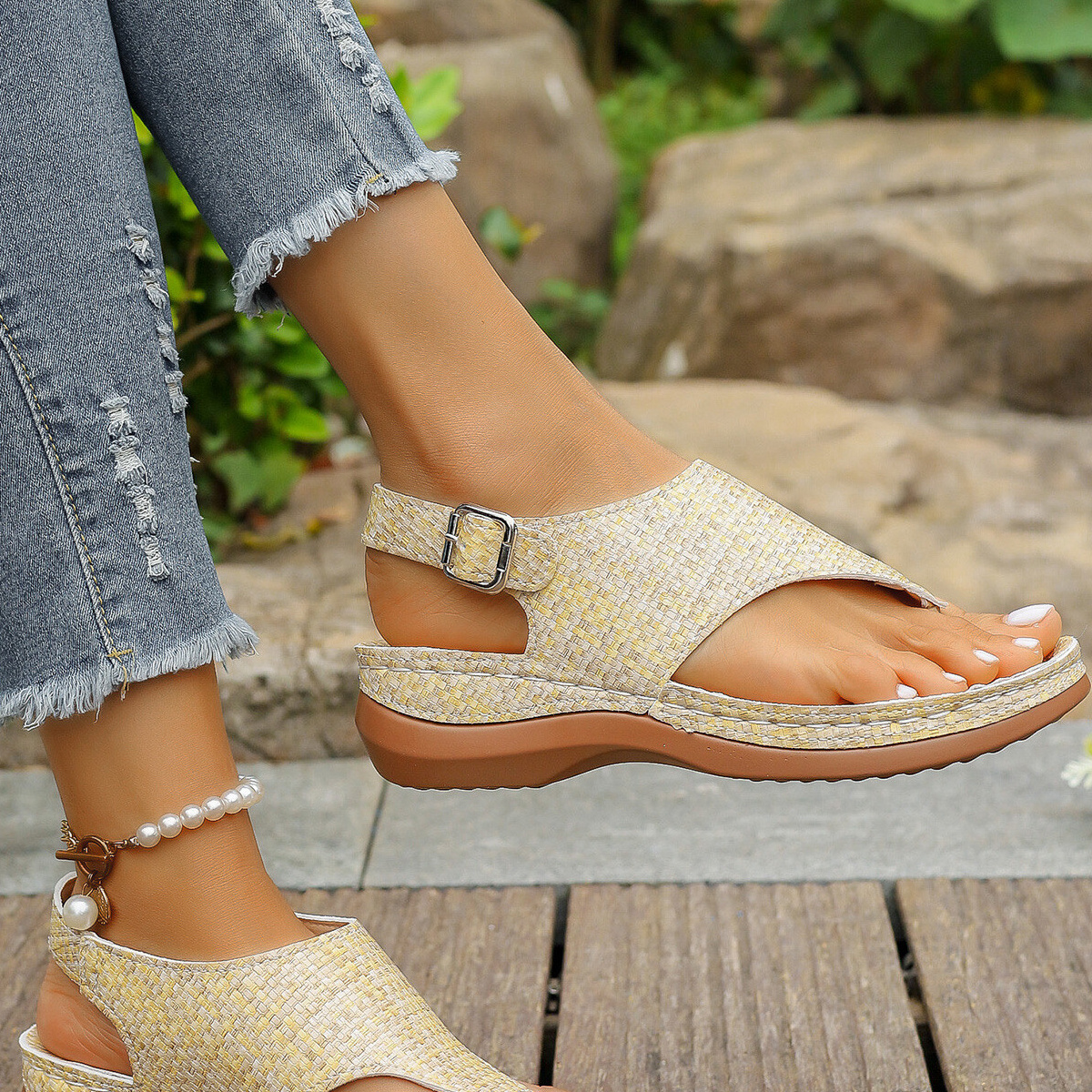 Toe Post Wedge Sandals