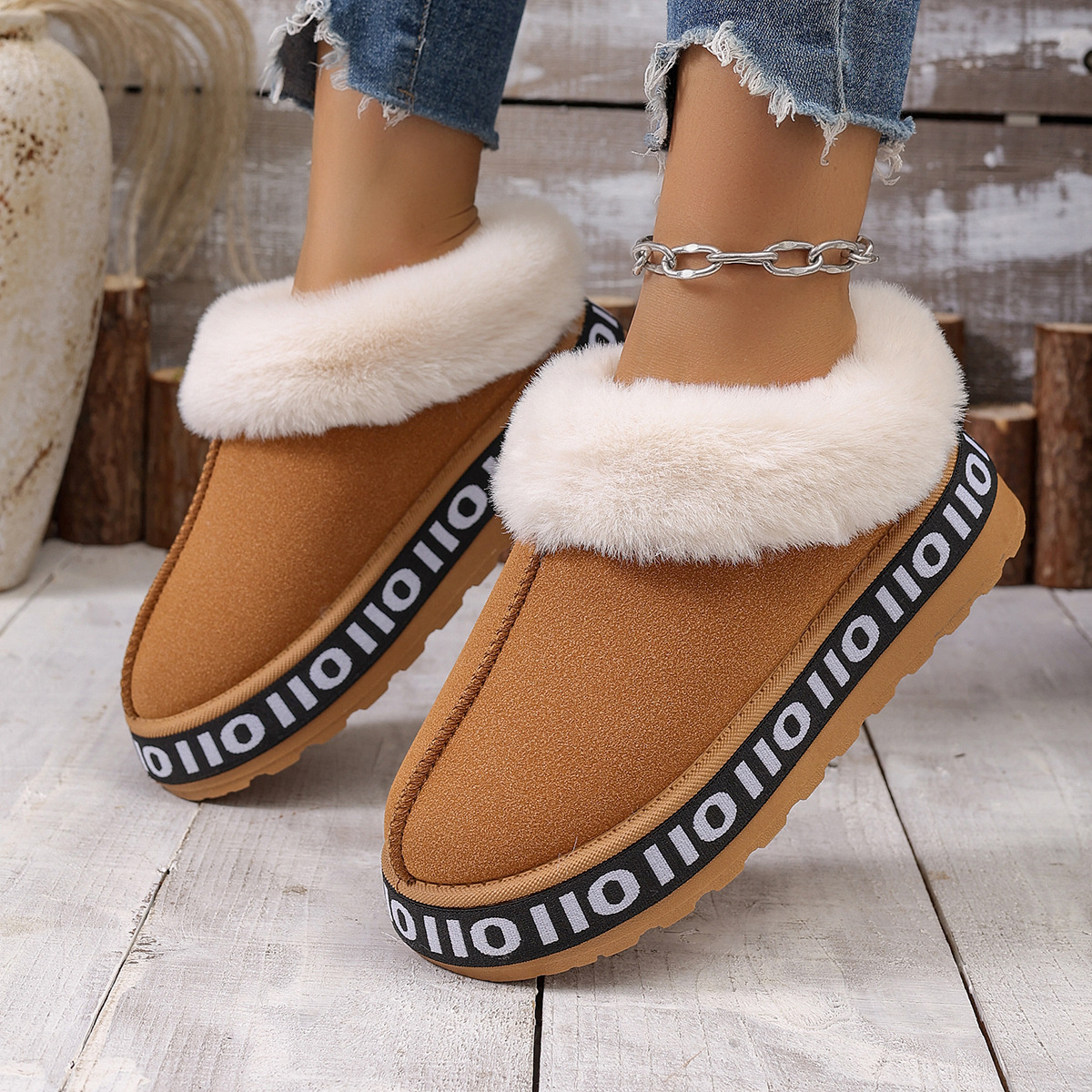 Round Toe Plush Lined Ankle Boots