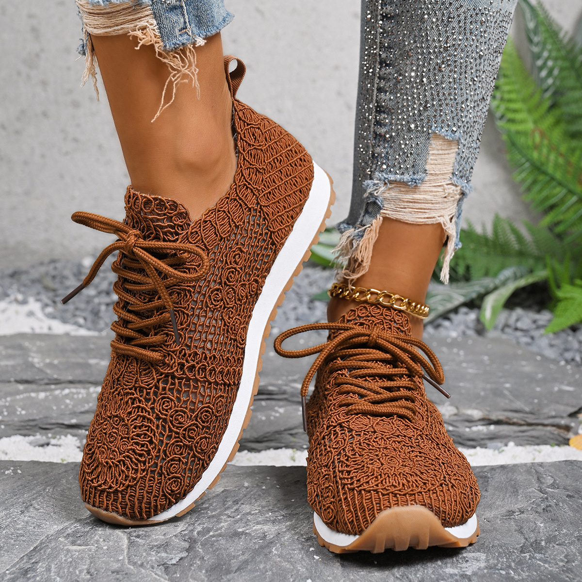 Round Toe Lace Up Sneakers