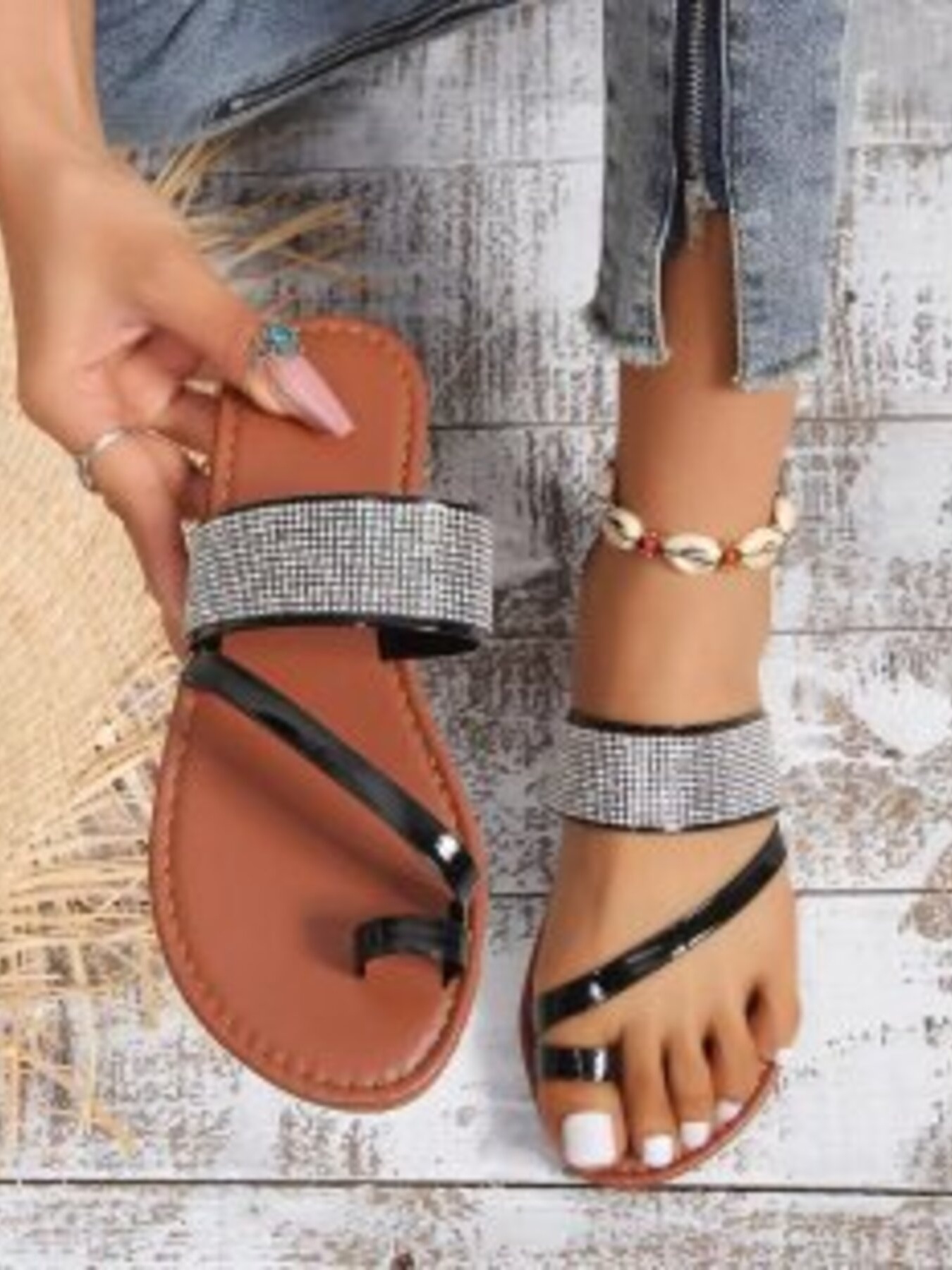 Rhinestone Toe Loop Flats Sandals