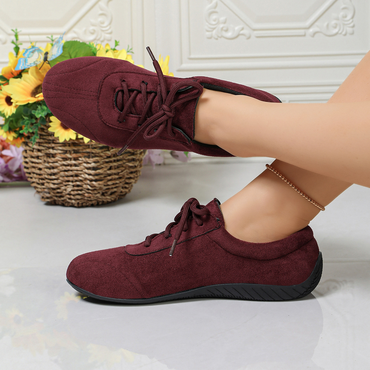 Round Toe Lace Up Sneakers