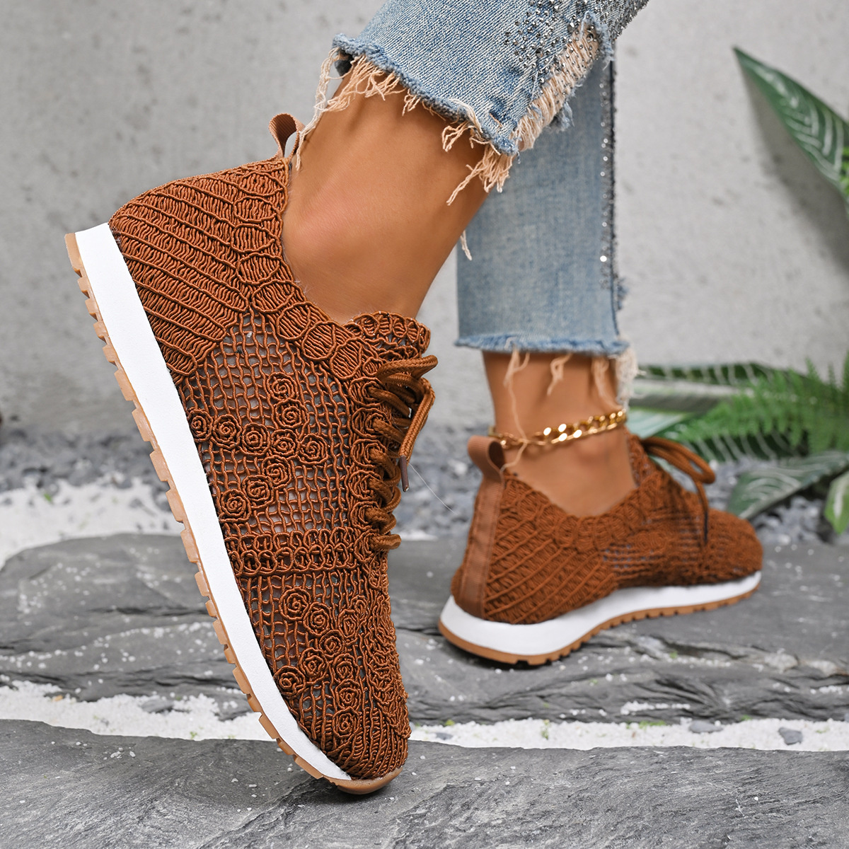 Round Toe Lace Up Sneakers