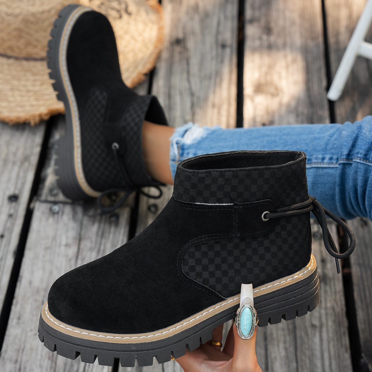Round Toe Platform Boots