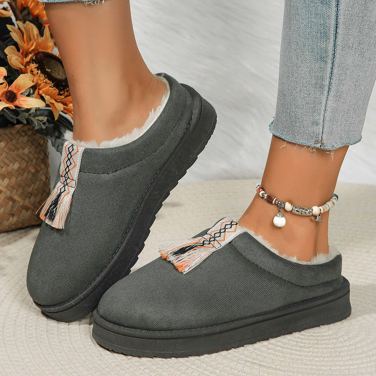 Round Toe Platform Slippers