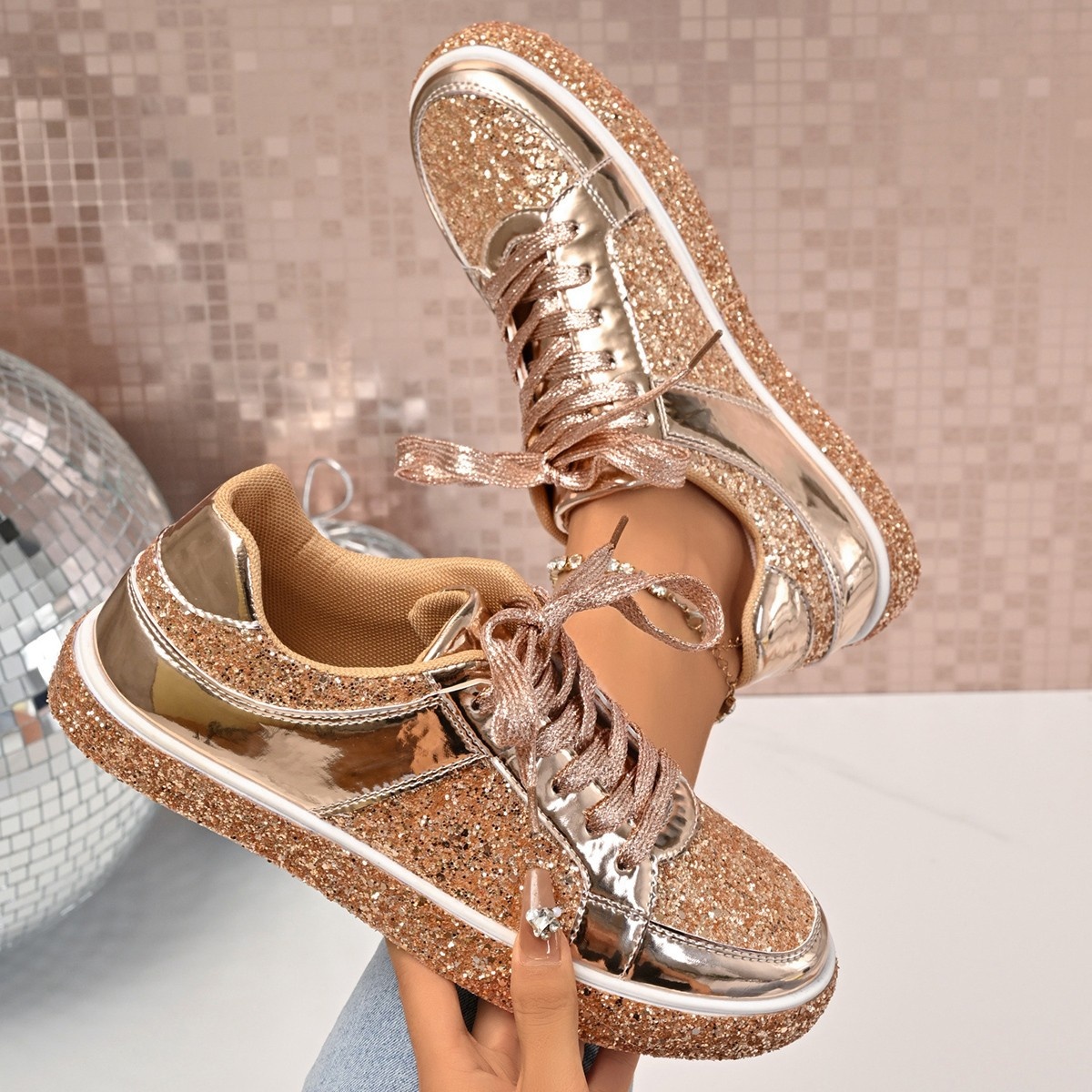 Round Toe Lace Up Sneakers