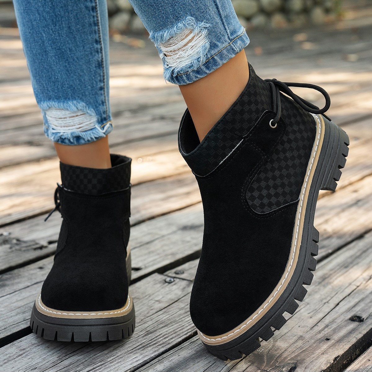 Round Toe Platform Boots