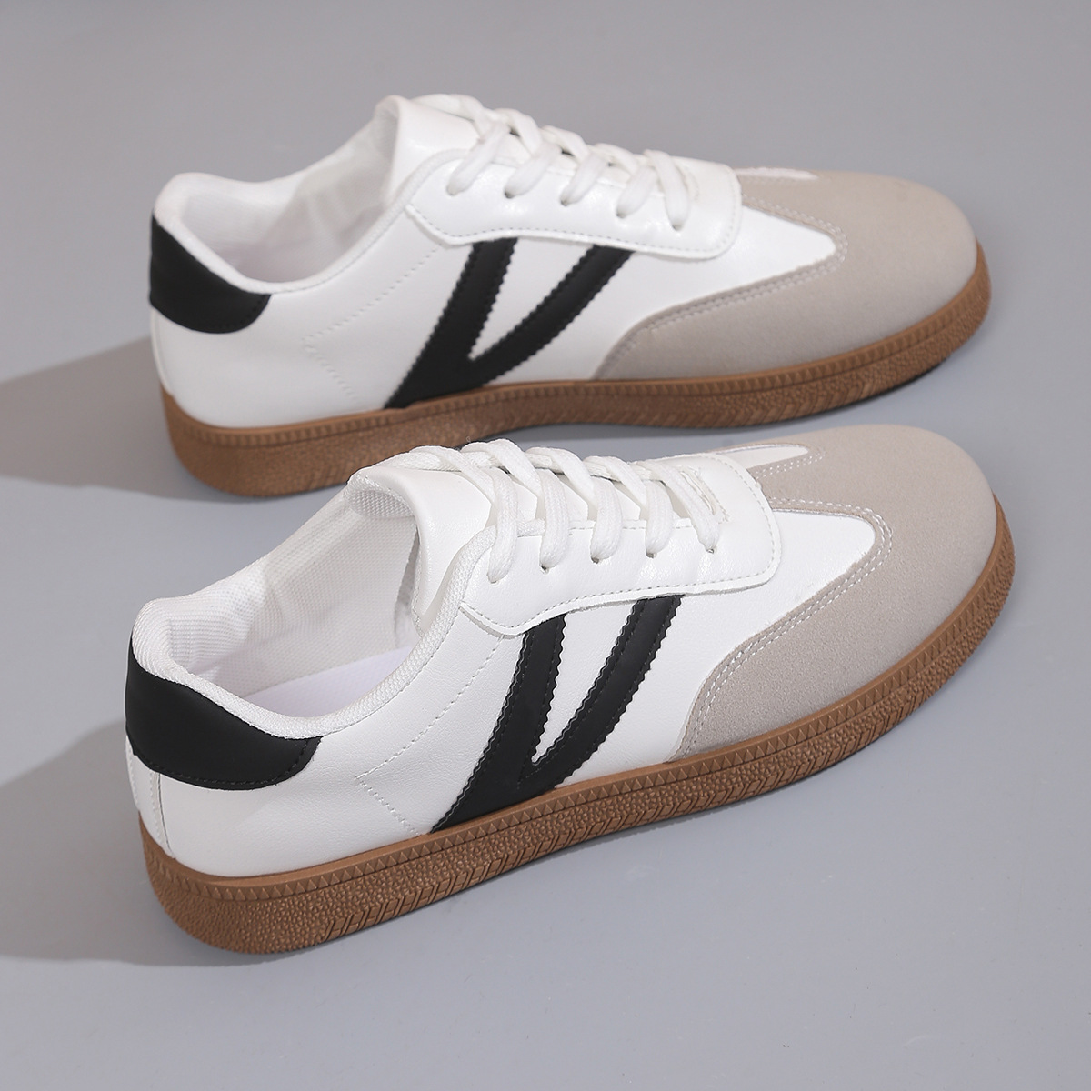 Round Toe Lace Up Sneakers