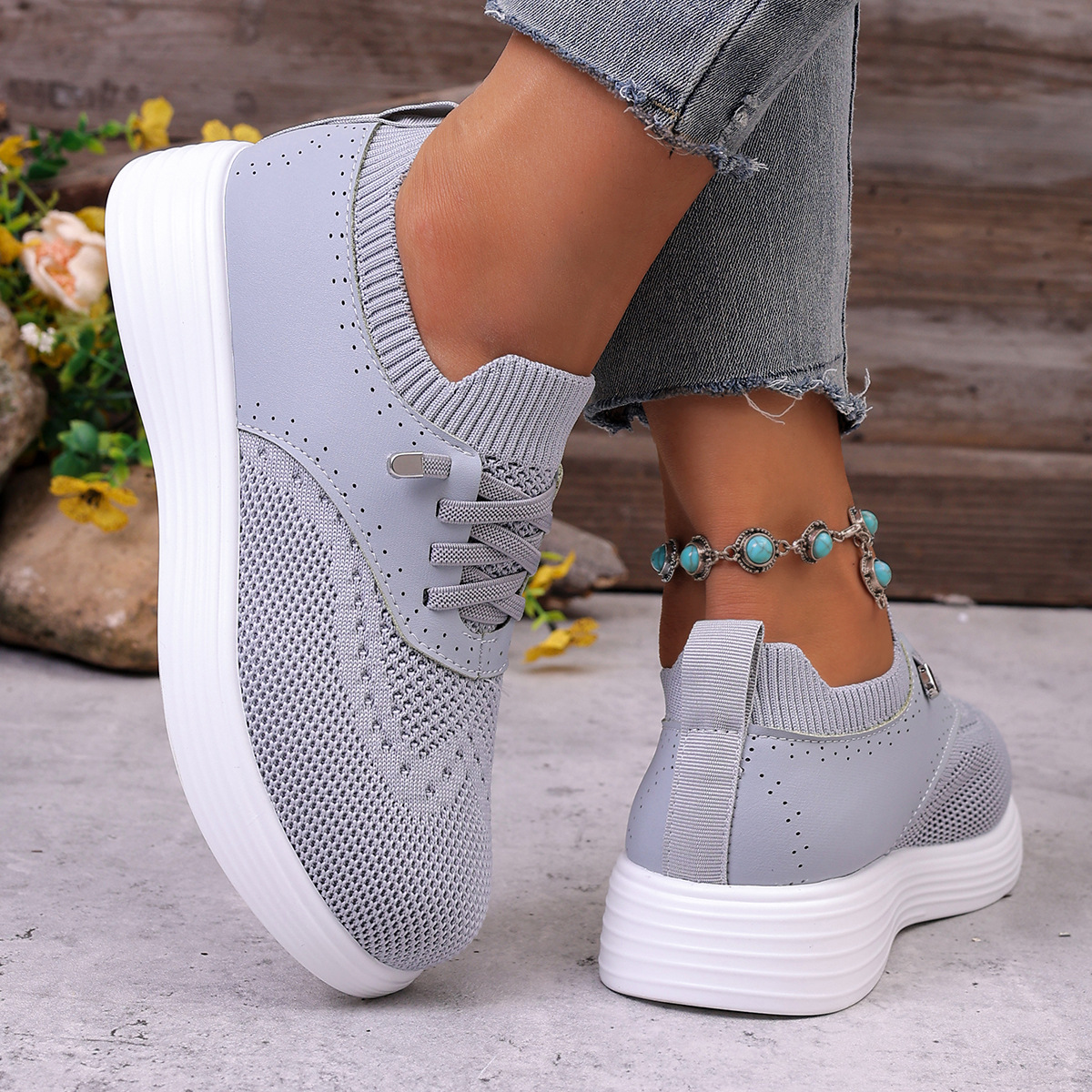 Round Toe Lace Up Sneakers