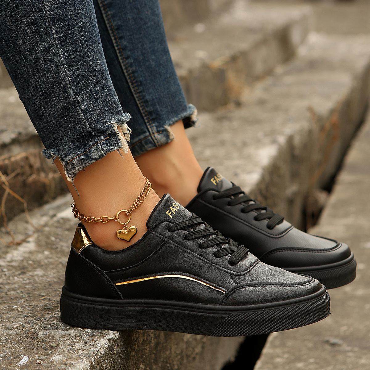 Lace Up Casual Sneakers