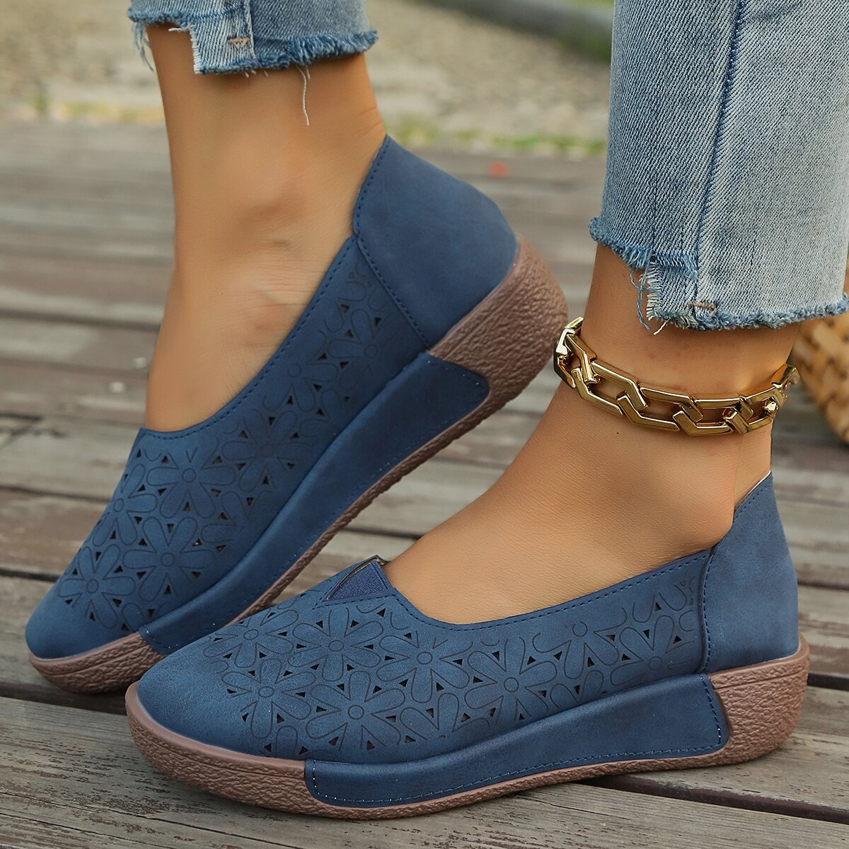 Hollow-Out Casual Loafers