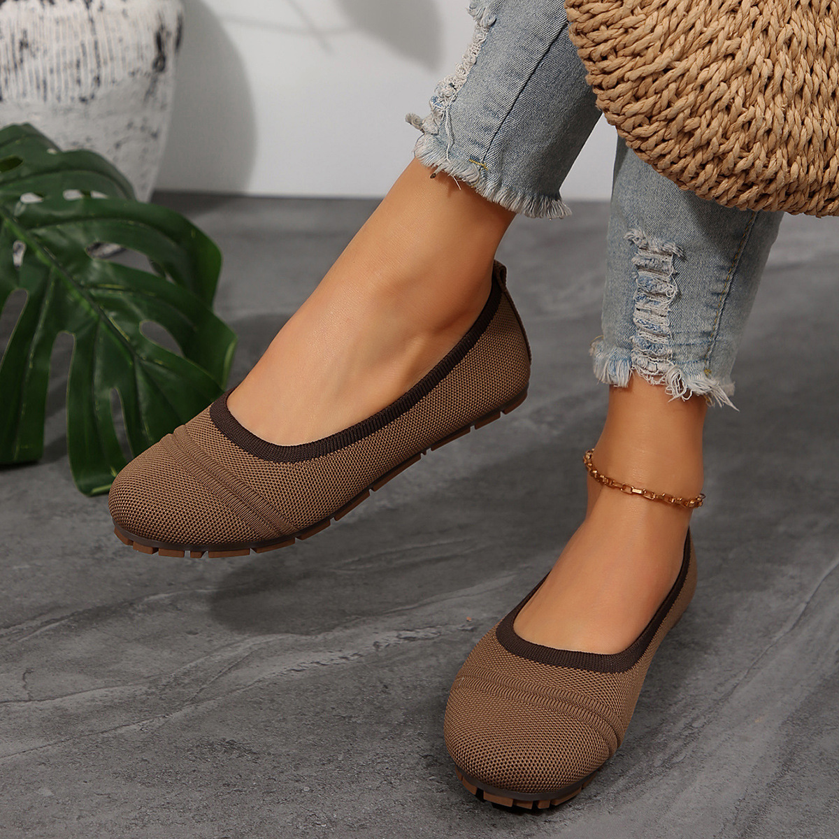Mesh Round Toe Flat Slip-Ons