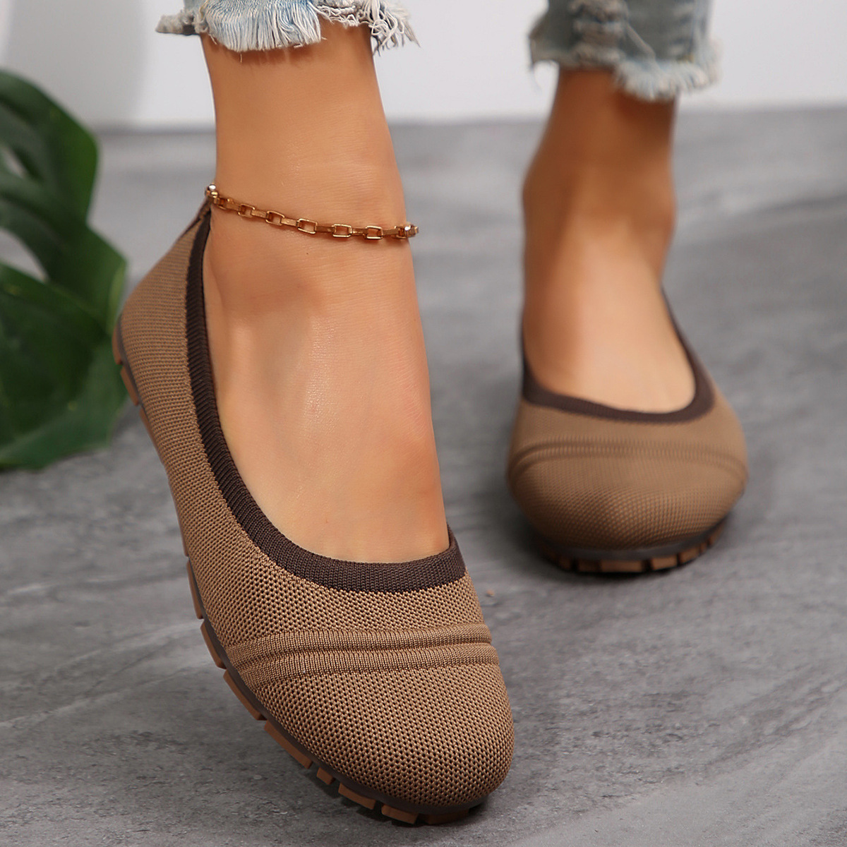 Mesh Round Toe Flat Slip-Ons
