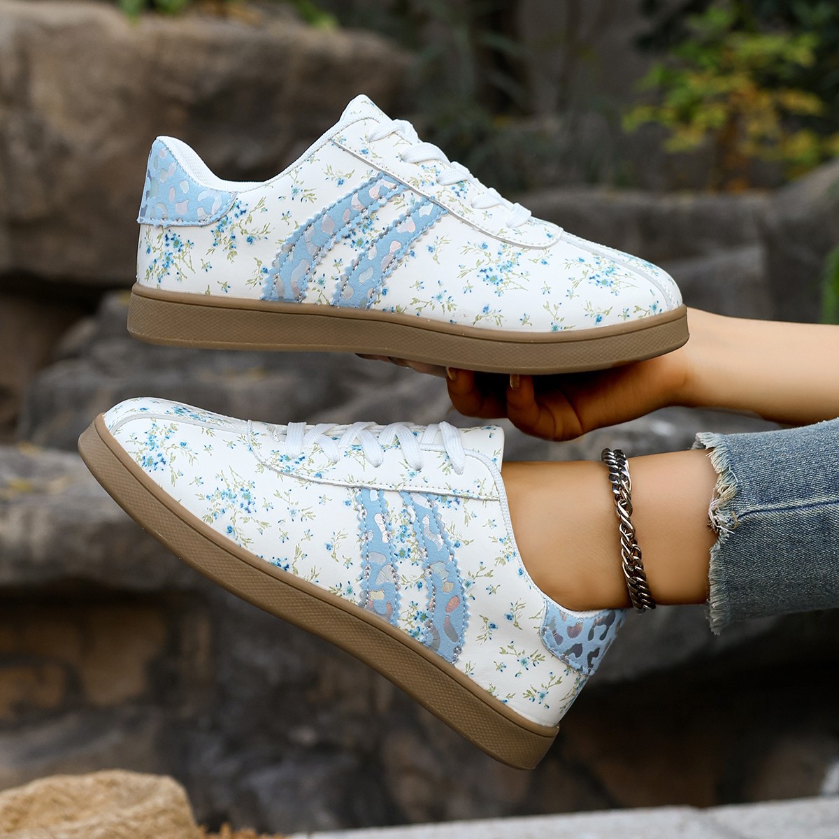 Floral Print Flats Sneakers