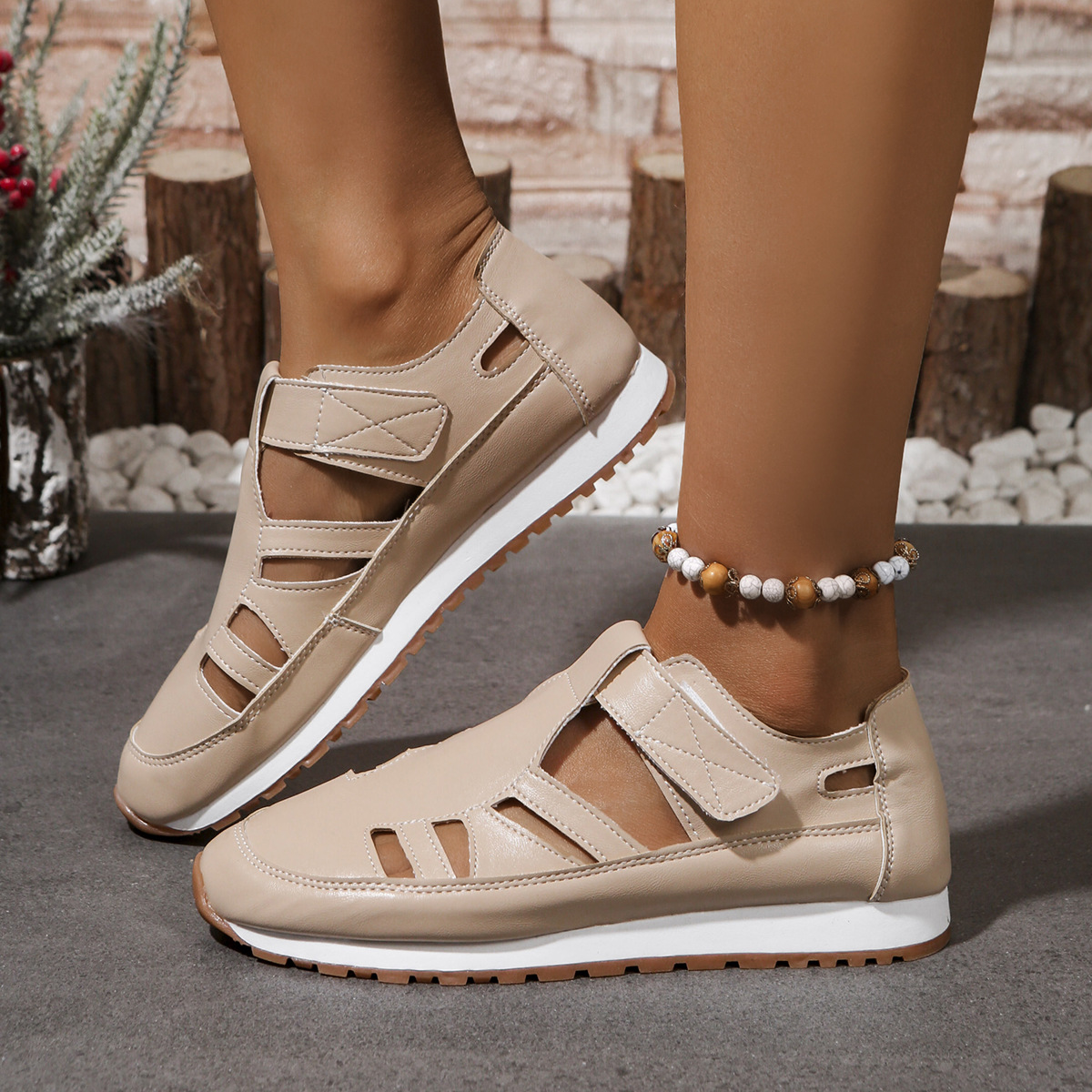 Round Toe Cutout Sandals