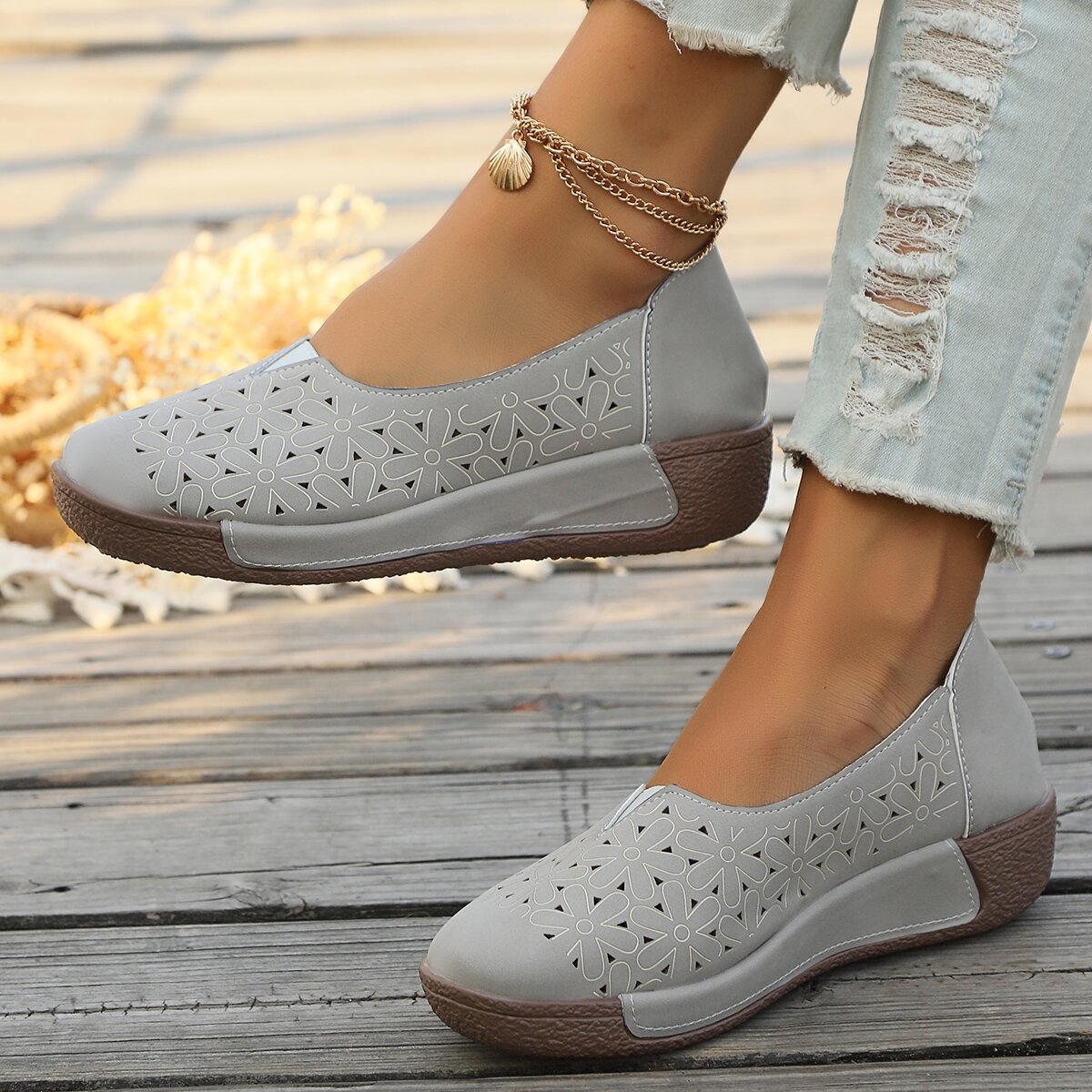 Hollow-Out Casual Loafers