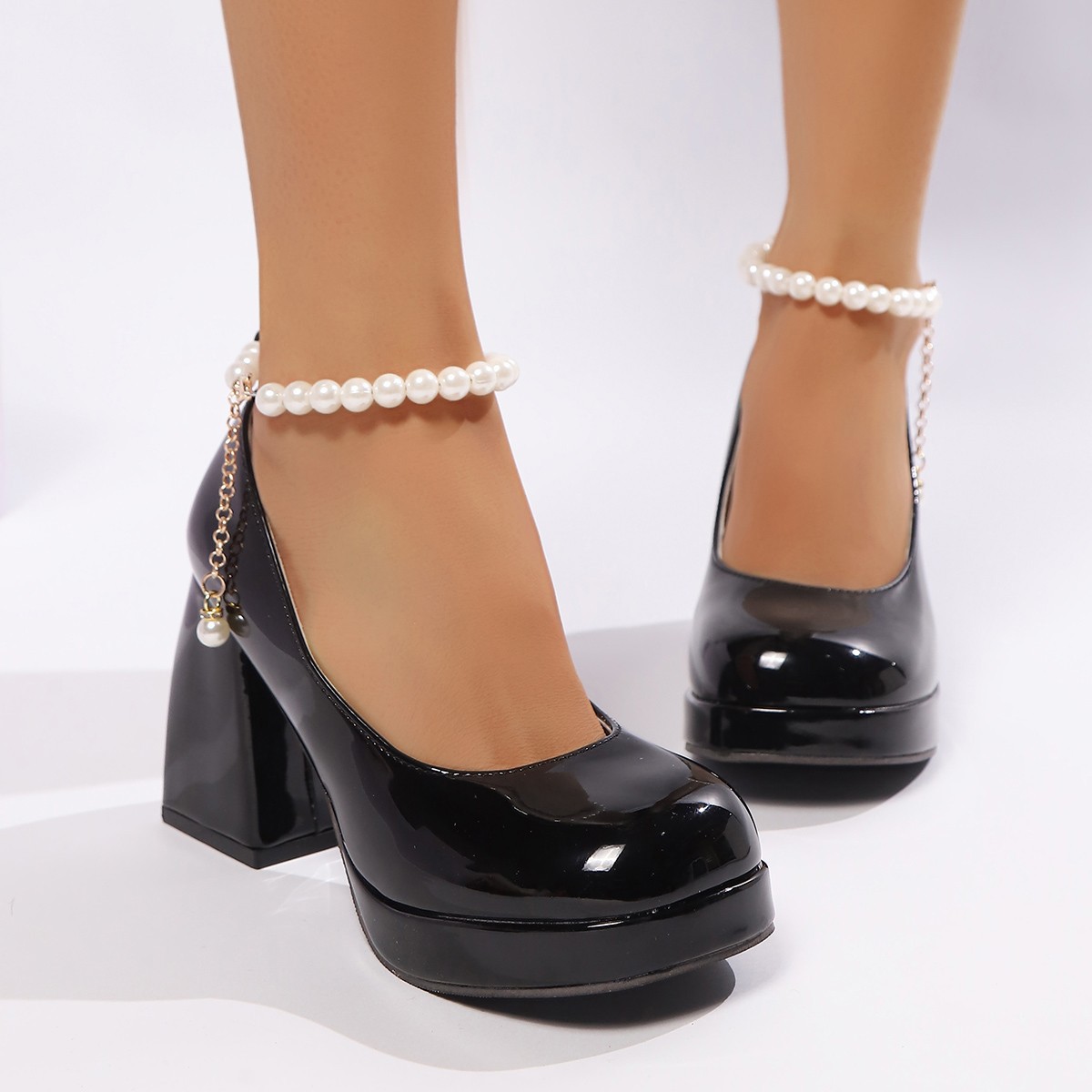 Round Toe Block Heels Pumps