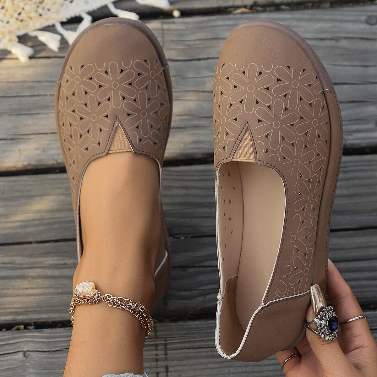 Hollow-Out Casual Loafers