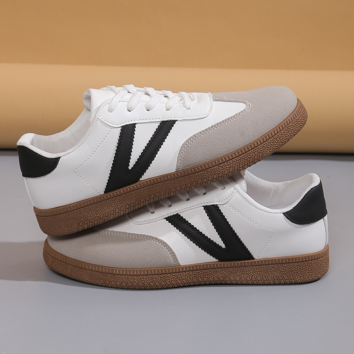 Round Toe Lace Up Sneakers