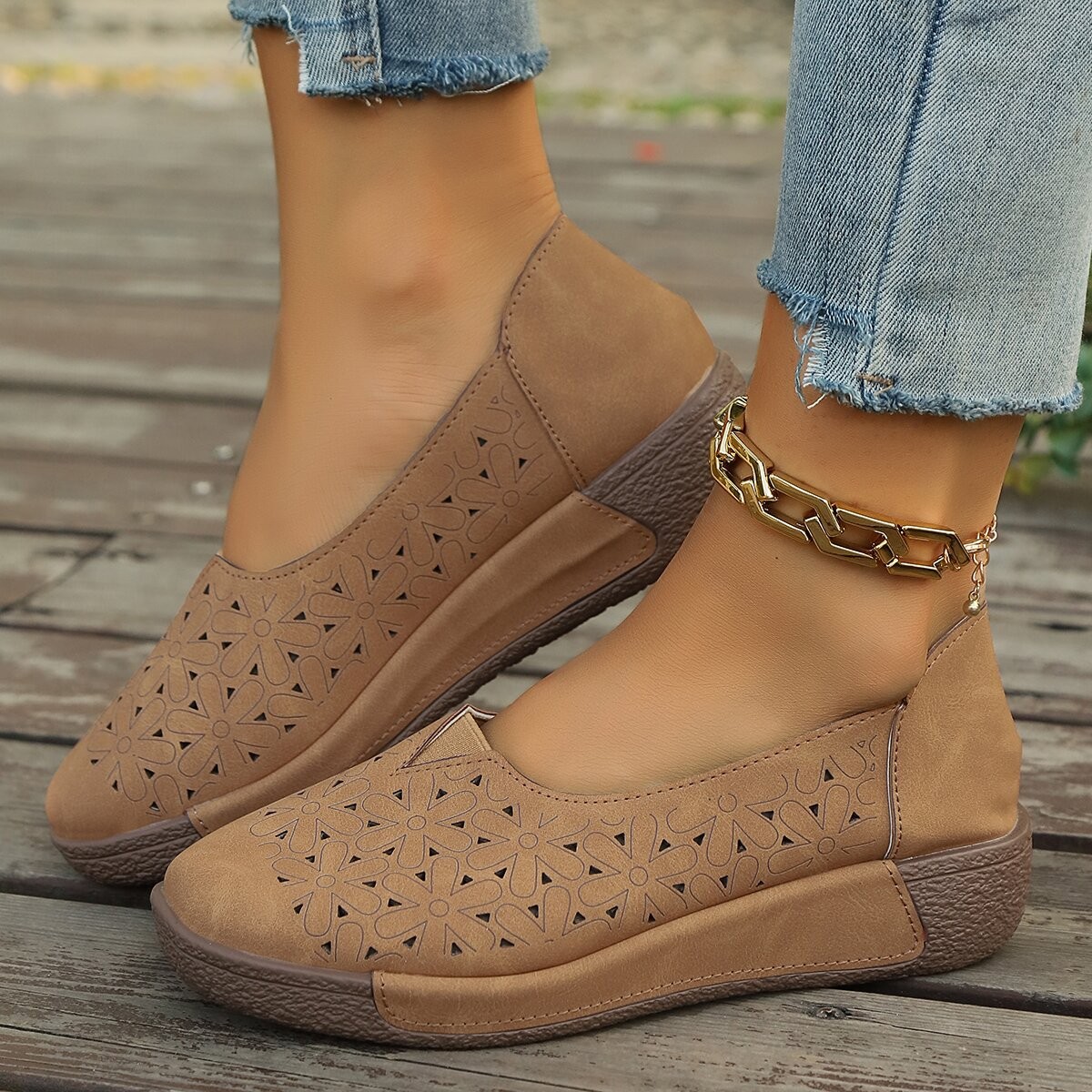 Hollow-Out Casual Loafers