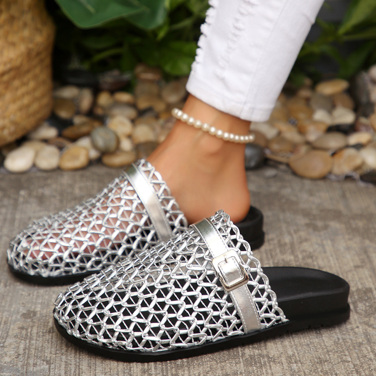 Round Toe Buckle Sandals
