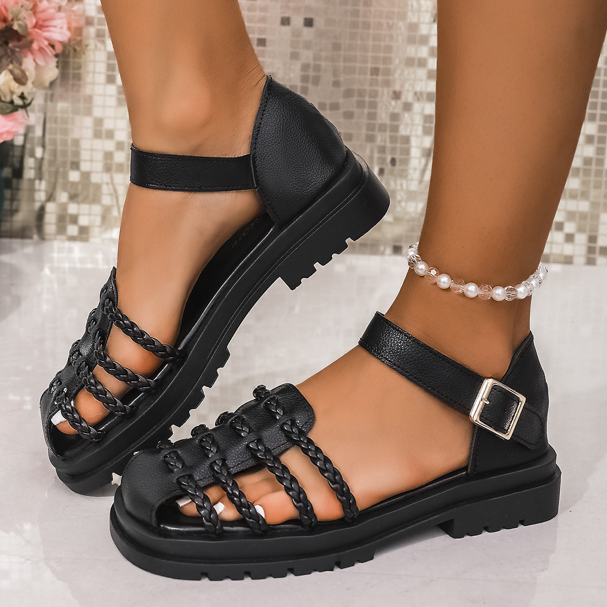 Round Toe Platform Sandals