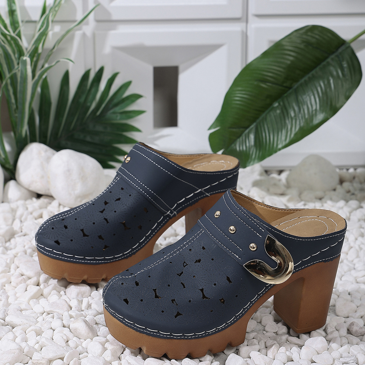 Round Toe Block Heels Sandals